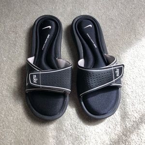 **SOLD** Nike Slides